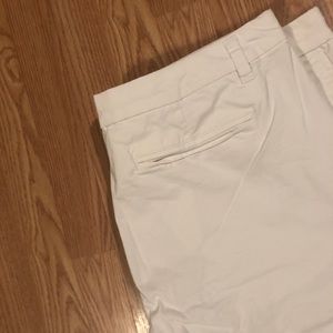 Faded Glory Shorts - 5/$10☘️Woman’s White Shorts Faded Glory Shorts - 5/$10☘️Woman’s White Shorts